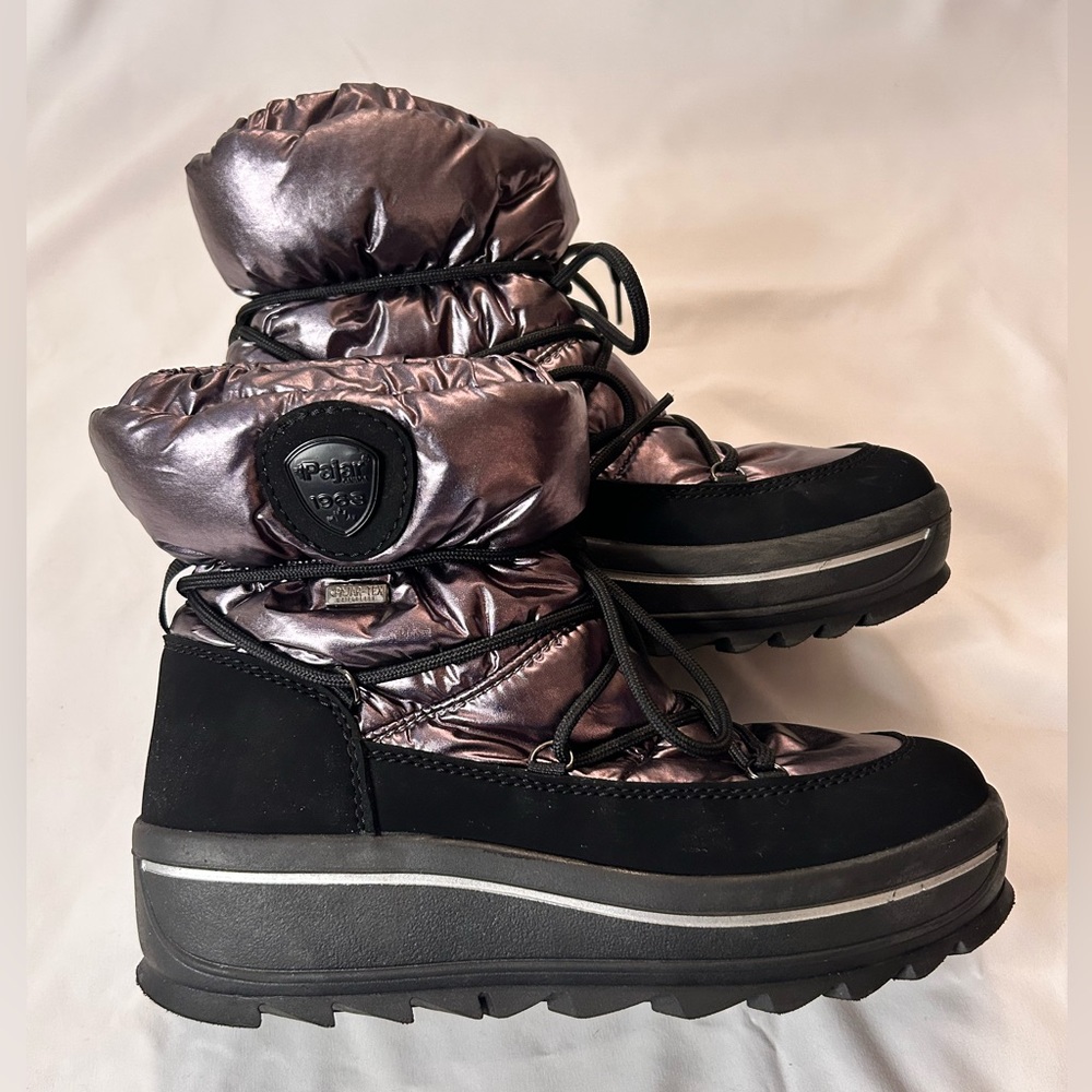 Pajar Waterproof Winter Boots/ Size 38 or 7US. Purple tinted. No refunds.